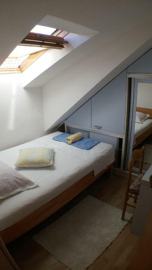 אומיס Apartments Iva Und Franka מראה חיצוני תמונה